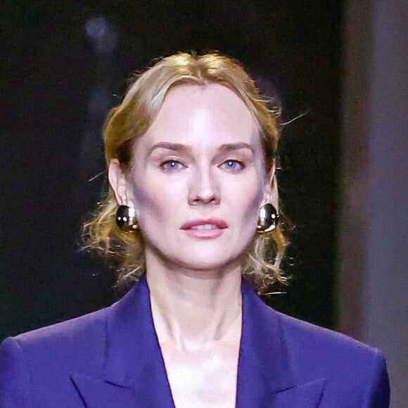 Il a réuni de nombreuses célébrités, sur le front row... mais aussi sur le podium !
Diane Kruger - Défilé AMI, collection homme prêt-à-porter automne-hiver 2024 lors de la Fashion Week de Paris (PFW), le 19 janvier 2024.