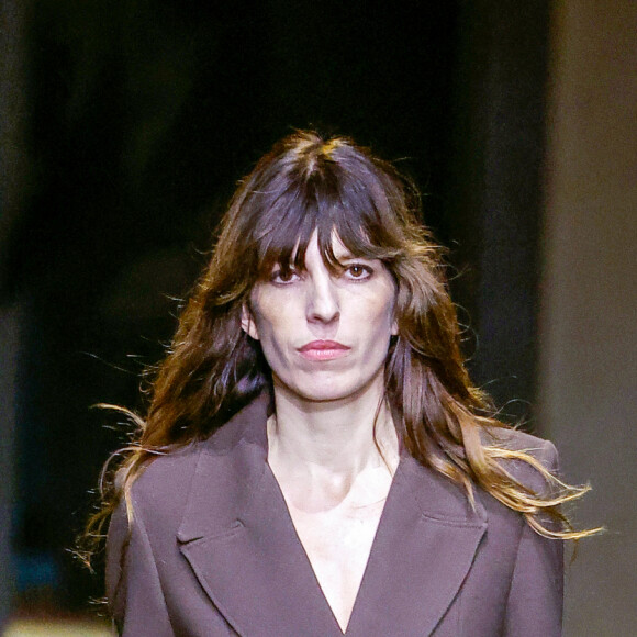 Lou Doillon - Défilé AMI, collection homme prêt-à-porter automne-hiver 2024 lors de la Fashion Week de Paris (PFW), le 19 janvier 2024.