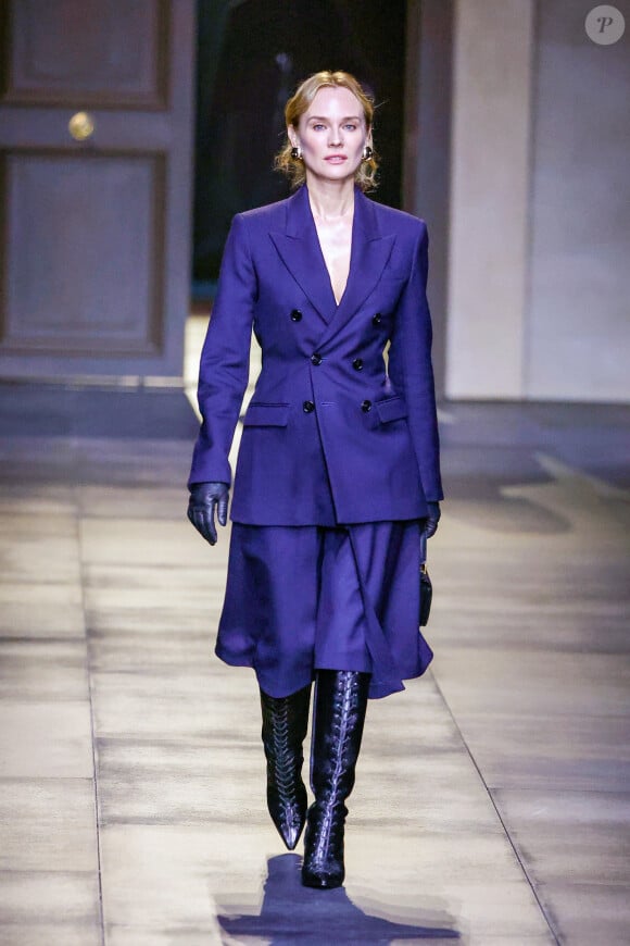 Diane Kruger - Défilé AMI, collection homme prêt-à-porter automne-hiver 2024 lors de la Fashion Week de Paris (PFW), le 19 janvier 2024.