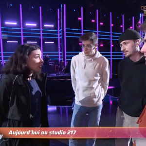 L'artiste n'a pourtant pas toujours été très tendre avec l'émission
Capture d'écran d'Olivia Ruiz avec les élèves de la Star Academy 2023