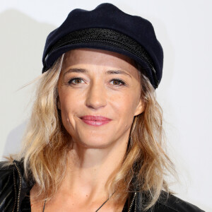 Hélène de Fougerolles à la première de "Souviens Toi" lors de la cérémonie d'ouverture de la 19ème édition du Festival de la Fiction TV de la Rochelle, le 13 septembre 2017. © Patrick Bernard/Bestimage