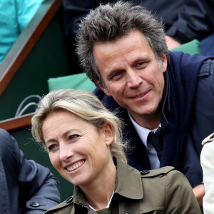 Anne-Sophie Lapix et son mari Arthur Sadoun - People dans les tribunes des internationaux de France de Roland Garros à Paris le 3 juin 2016. © Dominique Jacovides / Bestimage 