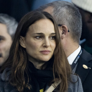 L'actrice est devenue végane il y a 10 ans
 
Natalie Portman - Les célébrités assistent au match de football PSG - Nantes (2 - 1) au Parc des Princes à Paris, le 9 décembre 2023. © Cyril Moreau / Bestimage