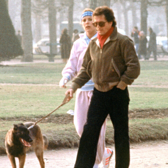 Un promoteur immobilier.
Archive - Caroline de Monaco et Philippe Junot à Paris en 1979