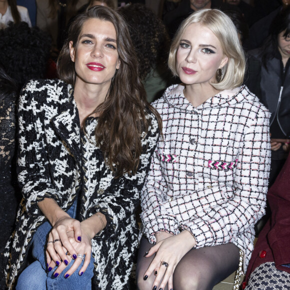 Charlotte Casiraghi, Lucy Boynton - Front row du défilé de mode Haute-Couture automne-hiver 2024/2025 "Chanel" au Grand Palais Ephémère lors de la fashion week de Paris. Le 23 janvier 2024 © Olivier Borde / Bestimage 