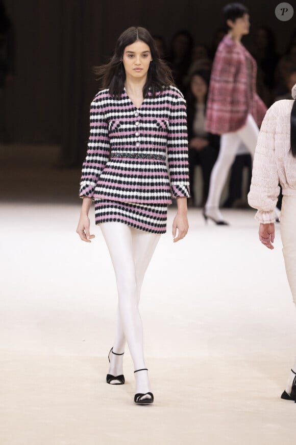 Défilé de mode Haute-Couture automne-hiver 2024/2025 "Chanel" au Grand Palais Ephémère lors de la fashion week de Paris. Le 23 janvier 2024 © Olivier Borde / Bestimage 