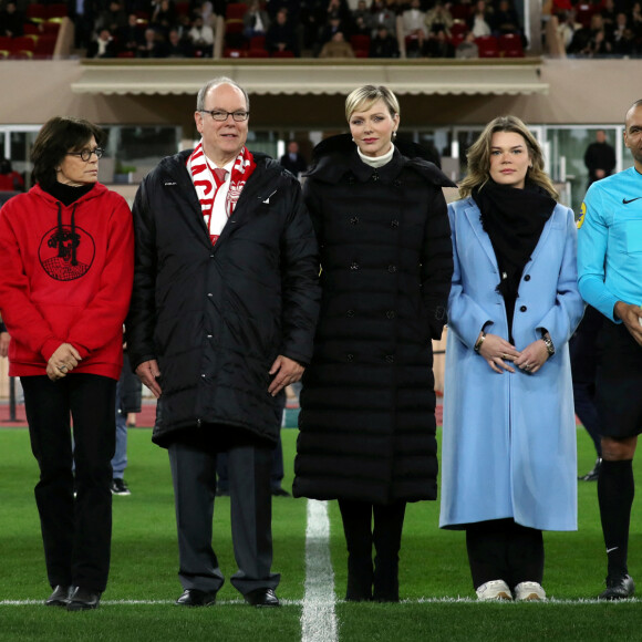 Louis Ducruet, la princesse Stéphanie de Monaco, le prince Albert II de Monaco, la princesse Charlene de Monaco, Camille Gottlieb, guest - La famille princière de Monaco lors du match de gala entre les Barbagiuans de Monaco et le FC Cirque au stade Louis II de Monaco le 22 janvier 2024. © Jean-François Ottonello / Nice Matin / Bestimage 