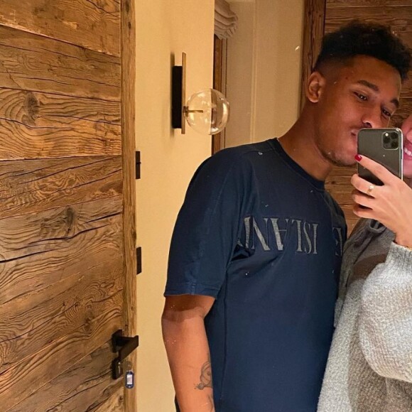 Après avoir enchaîné les déceptions sentimentales, la jolie brune a retrouvé le sourire avec le footballeur Boubabar Kamara.