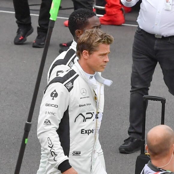 Brad Pitt en plein tournage à Silverstone.