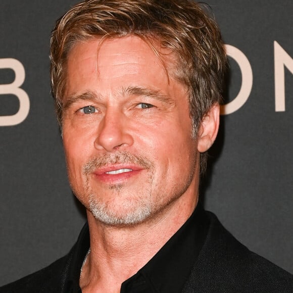 Le comédien se serait-il offert un petit coup de bistouri ?
Brad Pitt à la première du film "Babylon" au cinéma Le Grand Rex à Paris. © Coadic Guirec/Bestimage