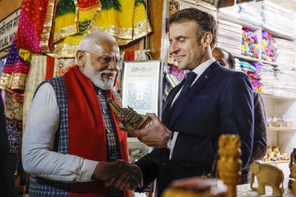 Le Premier ministre indien Narendra Modi et le président français Emmanuel Macron visite le Hawa Mahal, à Jaipur, le 25 janvier 2024. © Ludovic Marin/Pool/Bestimage