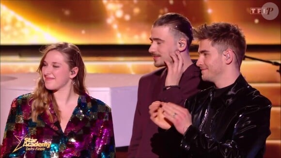 Fairplay, cette dernière a accueilli la nouvelle avec le sourire.
Helena, Pierre et Julien - Demi-finale de la Star Academy diffusée sur TF1, le 27 janvier 2024.