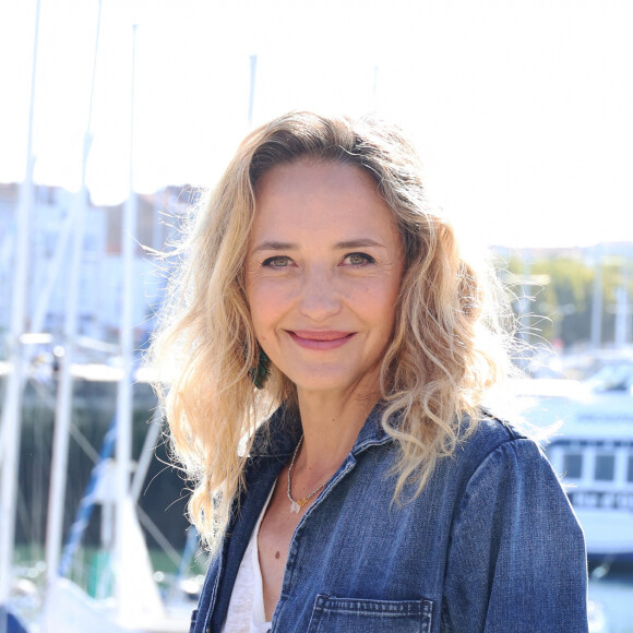 Helene de Fougerolles - Photocall de la série "Sam" lors de la 25ème édition du Festival de la Fiction de la Rochelle. Le 15 septembre 2023 © Denis Guignebourg / Bestimage
