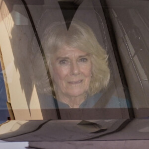 Sa femme Camilla Parker-Bowles lui a rendu visite tous les jours
Camilla Parker Bowles, reine consort d'Angleterre, quitte la London Clinic où le roi est opéré de la prostate à Londres, le 28 janvier 2024. 