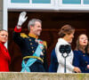 Ce bijou provient de la marque danoise Shamballa jewels et coûte environ 2500€.
La princesse Isabella de Danemark, le roi Frederik X, la reine Mary, la princesse Josephine et le prince Vincent - Intronisation du roi Frederik X au palais Christiansborg à Copenhague, Danemark le 14 janvier 2024.
