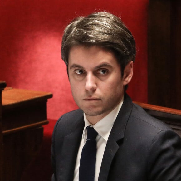 Un montant calculé sur le point d'indice, comme tous les salaires des fonctionnaires
Le premier ministre, Gabriel Attal - Séance de questions au gouvernement à l'assemblée nationale, Paris, le 23 janvier 2024 © Stéphane Lemouton / Bestimage