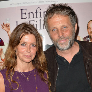 Stéphane Guillon et sa femme Muriel Cousin - Avant-première du film "Brèves de comptoir" au Théâtre du Rond-Point à Paris, le 8 septembre 2014.
