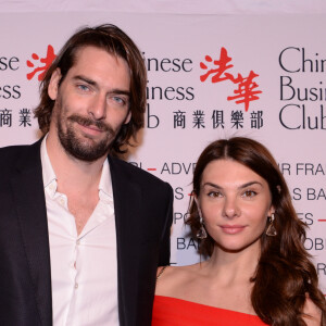 On peut voir Camille Lacourt et Marius habillés de la même façon
 
Camille Lacourt et sa compagne Alice Detollenaere (Miss Bourgogne 2010) lors du déjeuner d'affaires "Edition Spéciale Femmes" de la 5ème édition du Chinese Business Club à l'occasion de la journée internationales des droits des femmes au Pavillon Cambon Potel et Chabot, à Paris, France, le 9 mars 2020.. © Rachid Bellak/Bestimage