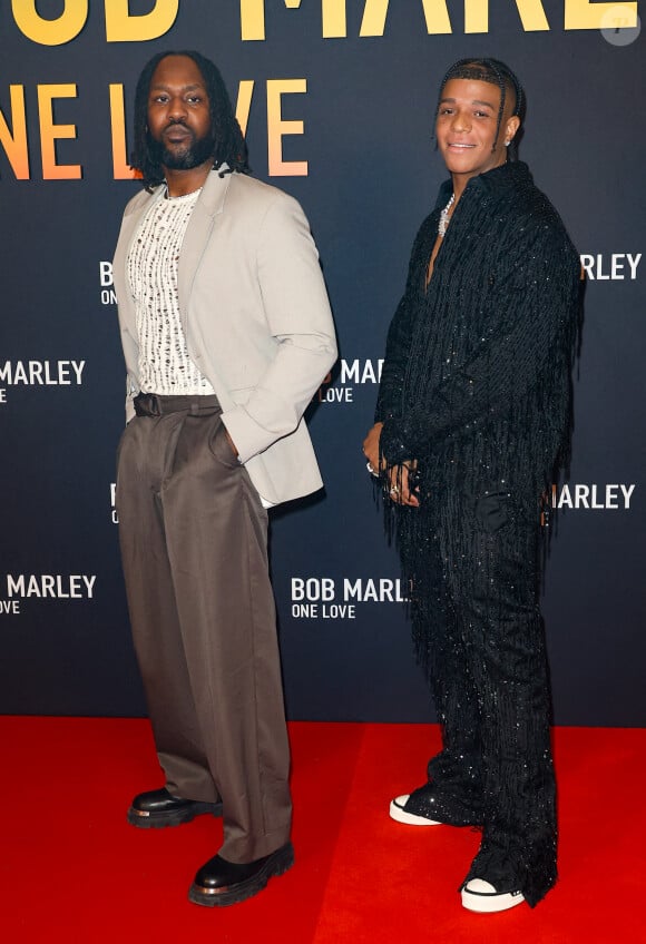 Stefan Wade et Davo - Première du film "Bob Marley One Love" au Grand Rex à Paris le 1 fevrier 2024. © Coadic Guirec/Bestimage 
