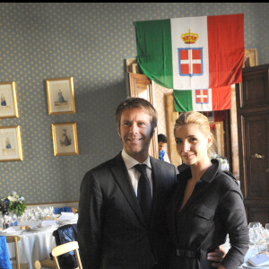 LE PRINCE EMMANUEL PHILIBERT DE SAVOIE ET SA FEMME LA PRINCESSE CLOTILDE DE SAVOIE (COURAU) ASSISTENT AU 133ème ANNIVERSAIRE DE LA GARDE NATIONALE D'HONNEUR A ROME. AU PROGRAMME : DEPOT D'UNE GERBE AU MAUSOLEE DU SOLDAT INCONNU AU PIED DU MONUMENT DEDIE A VICTOR EMMANUEL II. PUIS D'UNE MESSE POUR LES AMES DES MONARQUES DECEDES AU PANTHEON. ET ENFIN UN PETIT DEJEUNER SUR LA PIAZZA COLONNA  PRINCE EMMANUEL PHILIBERT OF SAVOY AND WIFE PRINCESS CLOTILDE OF SAVOY (COURAU) ATTEND THE 133rd ANNIVERSARY OF THE NATIONAL GUARD OF HONOUR IN ROME. PROGRAM: LAYING A WREATH AT THE MAUSOLEUM OF UNKNOWN SOLDIER AT THE MONUMENT DEDICATED TO VICTOR EMMANUEL II. FOLLOWED BY A MASS FOR THE SOULS OF THE PANTHEON DECEASED MONARCH. AND FINALLY A BREAKFAST ON THE PIAZZA COLONNA 
