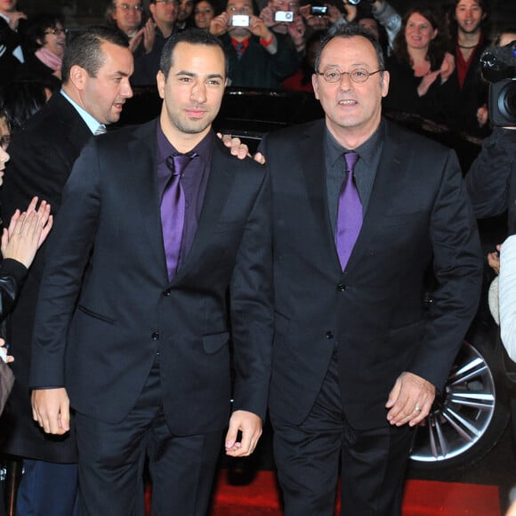 La maman de ses deux premiers enfants. 
Jean Reno et son fils Michael lors de l'émission Champs-Elysées, au Studio Gabriel