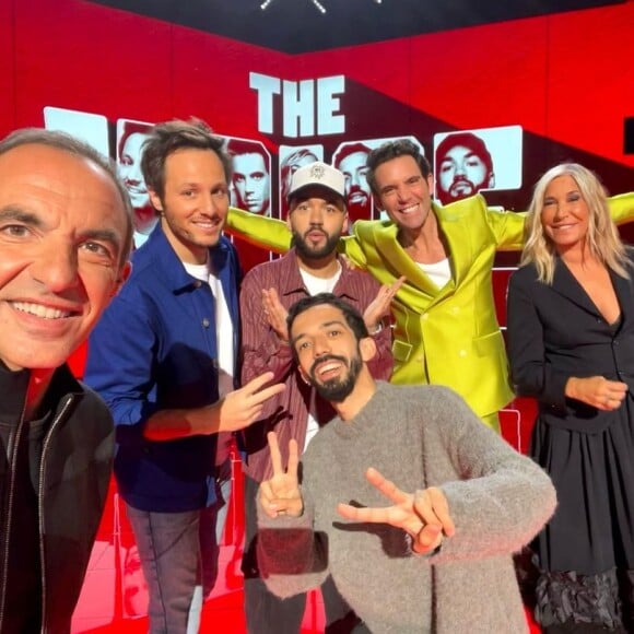 Samedi 10 février, l'émission reprend avec les coachs Mika, Zazie, Bigflo et Oli ainsi que Vianney.
"The Voice" fait son retour ! Avec Nikos Aliagas à l'animation et les coachs Mika, Zazie, Bigflo et Oli ainsi que Vianney.