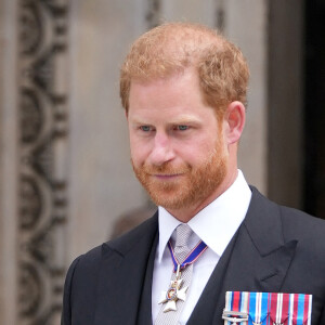 "Il l'a dit à Diana. Psychologiquement, je pense qu'il l'adorait car il était toujours chez eux [chez Kate et William, ndlr] au palais de Kensington" assure une source au Telegraph
Le prince Harry, duc de Sussex, et Meghan Markle, duchesse de Sussex - Les membres de la famille royale et les invités à la sortie de la messe du jubilé, célébrée à la cathédrale Saint-Paul de Londres, Royaume Uni, le 3 juin 2022. 