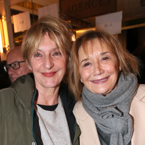 Exclusif - Sophie Mounicot et Marie-Anne Chazel - Personnalités à la générale de la pièce de théâtre " Le Cercle des Poètes Disparus " au Théâtre Antoine à Paris, France. Le 8 Février 2024. © Bertrand Rindoff / Bestimage 