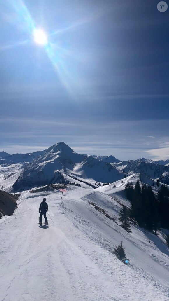 Qui est partie au ski ces derniers jours.
Luisa de Savoie au ski. @ Instagram