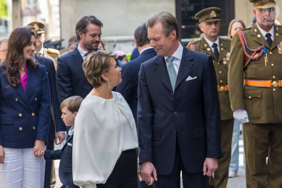 Le grand duc Henri de Luxembourg et la grande duchesse Maria Teresa - Procession de clôture de l'Octave 2023 à Luxembourg après la messe pontificale le 14 mai 2023. 