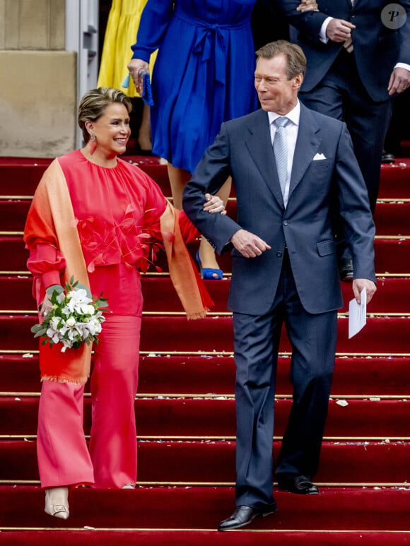 Le Grand-Duc Henri et la Grande Duchesse Maria-Térésa de Luxembourg - Mariage civil de la princesse Alexandra de Luxembourg et Nicolas Bagory à la mairie de Luxembourg le 22 avril 2023.
