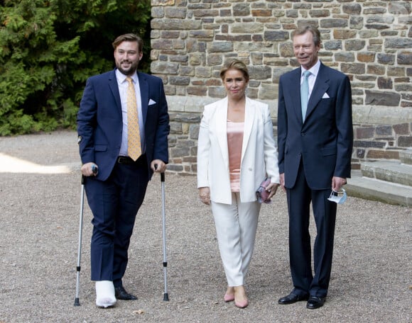 Le grand-duc Henri de Luxembourg, La grande-duchesse Maria Teresa de Luxembourg,Le prince Sébastien de Luxembourg- Baptême du Prince Charles de Luxembourg à l'Abbaye Saint-Maurice-et-Saint-Maur, Clervaux, Luxembourg le 19 septembre 2020. 