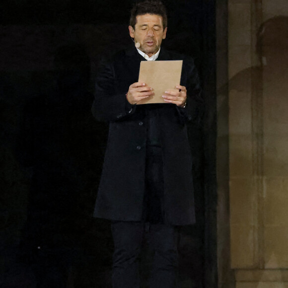 Le chanteur Patrick Bruel lit la dernière lettre du résistant Manouchian à sa femme lors d'une cérémonie d'État pour l'intronisation de Missak Manouchian et de sa femme Mélinee au Panthéon à Paris, France, le 21 février 2024. © Dominique Jacovides/Bestimage