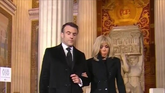 Brigitte Macron en noir au bras d'Emmanuel Macron, Patrick Bruel bouleversant pour la panthéonisation de Missak Manouchian