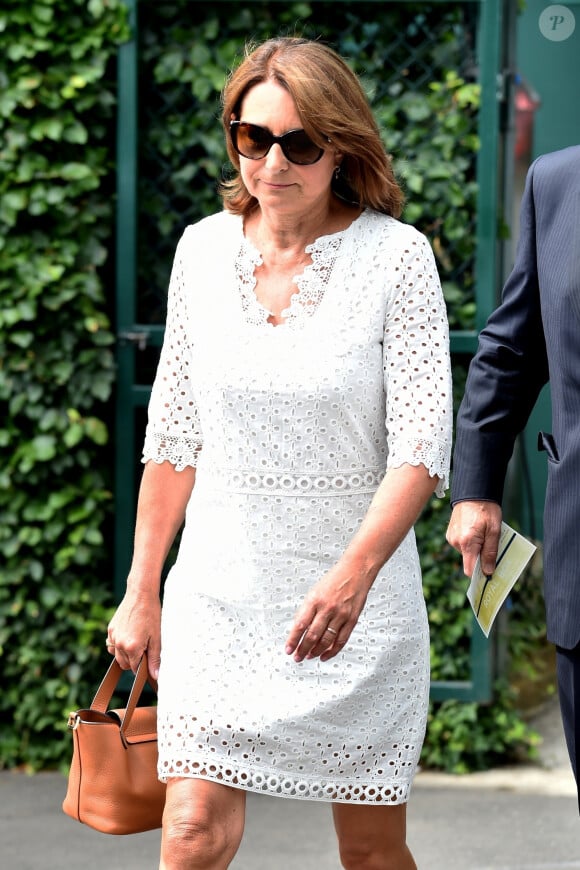 Carole Middleton à son arrivée au tournoi de tennis de Wimbledon à Londres. Le 4 juillet 2018 