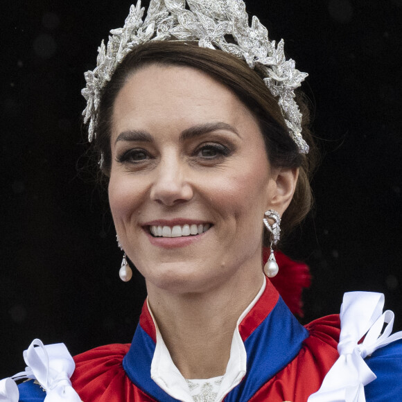 Catherine (Kate) Middleton, princesse de Galles - La famille royale britannique salue la foule sur le balcon du palais de Buckingham lors de la cérémonie de couronnement du roi d'Angleterre à Londres le 5 mai 2023. 