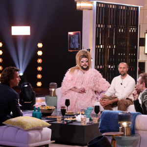 Exclusif - Bertrand Chameroy, La Big Bertha, Arié Elmaleh, Virginie Hocq, Jonathan Lambert lors de l'enregistrement de la nouvelle émission "Bertrand n'a pas sommeil", présentée par B.Chameroy et diffusée le 8 mars à 22h50 sur France 2 © Dominique Jacovides / Bestimage