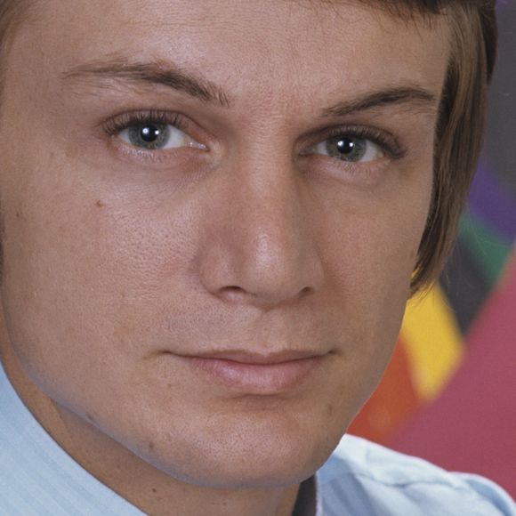 Archives - En France, à Paris, Claude François posant le 3 juillet 1967.