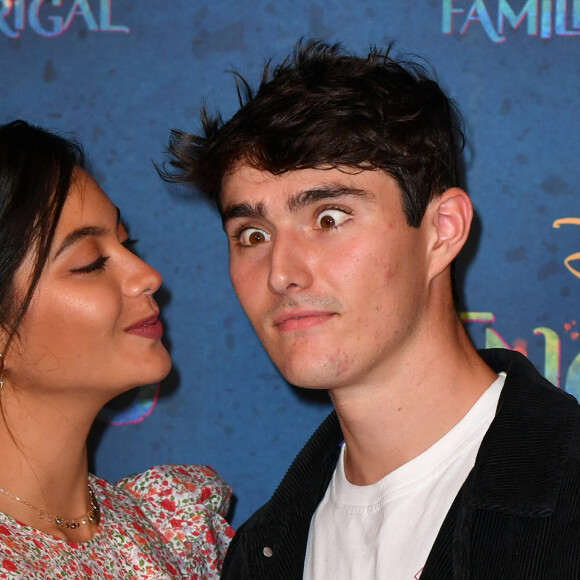 Vaimalama Chaves (Miss France 2019) et son compagnon Nicolas Fleury - Avant-première du film "Encanto" de Disney au Grand Rex à Paris le 19 novembre 2021. © Veeren/Bestimage 