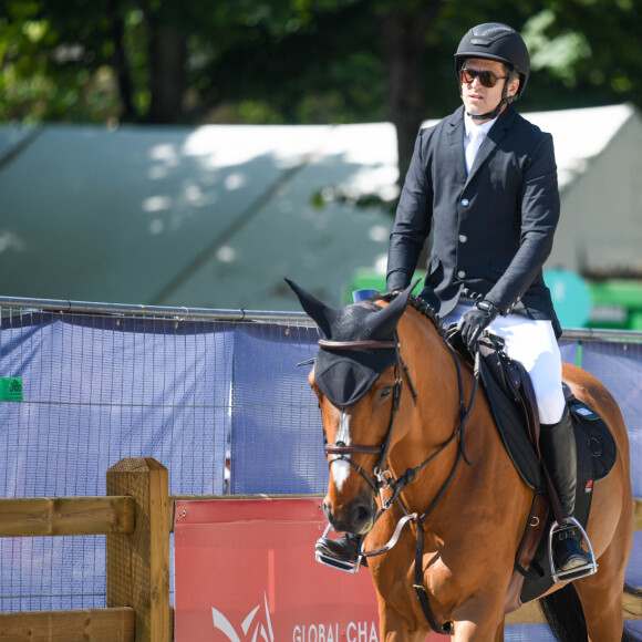 Il a dévoilé que Jean-Maurice Bonneau, cavalier international et membre de l’équipe de France mais aussi par la suite entraîneur, est décédé. 
Guillaume Canet lors de la détente du prix Barnes de la 9ème édition du "Longines Paris Eiffel Jumping" au Champ de Mars à Paris, France, le 23 juin 2023. © Pierre Perusseau/Bestimage