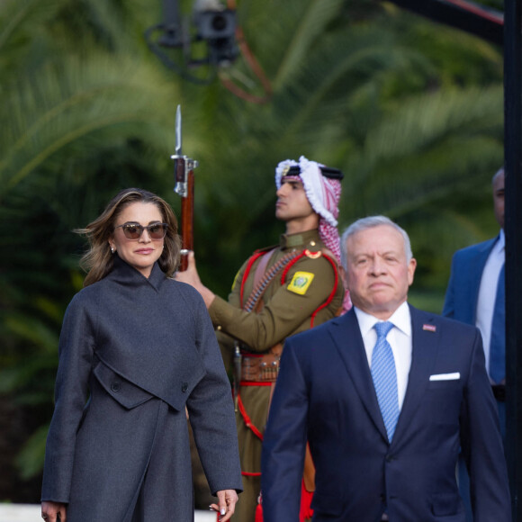 La reine Rania et le roi Abdallah, lors des célébrations du 25e anniversaire du trône à Amman, Jordanie, le 7 février 2024.