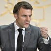 PHOTOS Emmanuel Macron affûté : le président enfile les gants de boxe et laisse apprécier son physique musclé