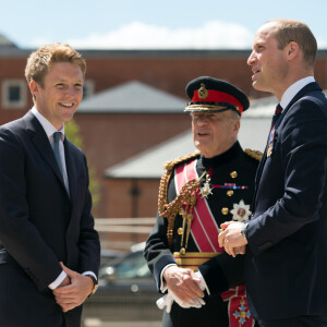 Le 7 juin 2024, Hugh Grosvenor, le 7e duc de Westminster, va se marier avec Olivia Henson dans le fief familial de Eaton Hall, dans le comté du Cheshire.
Le prince William, duc de Cambridge avec Hugh Grosvenor, duc de Westminster - Inauguration du Defence and National Rehabilitation Centre a Nottinghamshire, le 21 juin 2018.