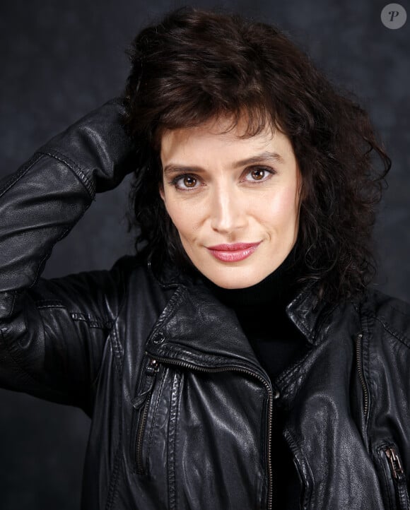 Après avoir estimé qu'Hélène Seuzaret s'est emparée à elle seule du rôle principal.
Helene Seuzaret - portrait - Paris le 14 janvier 2015 