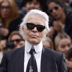 Le prix de départ du bien de Karl Lagerfeld était de 5 300 000 euros
 
Karl Lagerfeld - Details du defile Chanel pret-à-porter Automne-Hiver 2013/2014 a Paris, le 5 mars 2013. 