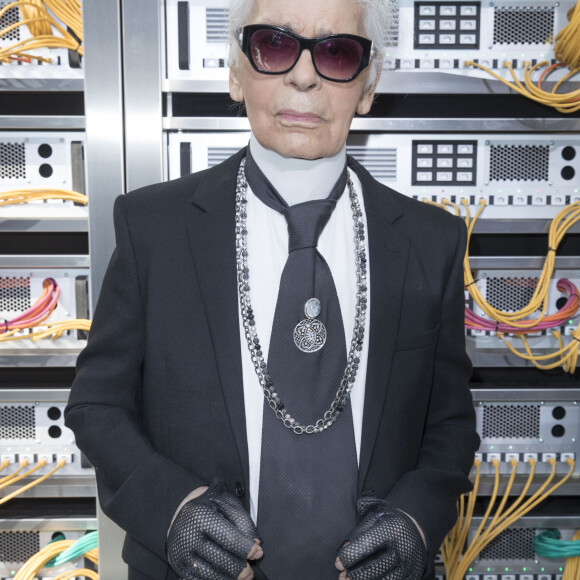 Karl Lagerfeld - People au défilé de mode "Chanel", collection prêt-à-porter Printemps-Eté 2017 au Grand Palais à Paris, le 4 octobre 2016. © Olivier Borde / Bestimage 