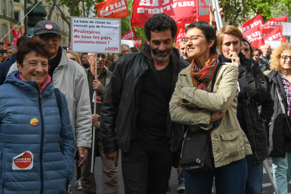 La femme politique d'extrême gauche est en couple depuis 40 ans avec le même homme
 
Arlette Laguiller, Xavier Mathieu, Nathalie Arthaud - Manifestation du 1er mai dans les rues de Paris le 1er mai 2017. © Lionel Urman/Bestimage