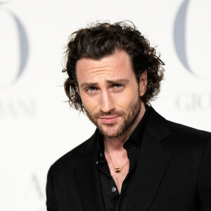 Depuis quelques jours, des rumeurs révèlent qu'Aaron Taylor-Johnson serait le nouveau James Bond.
Photocall des invités à la soirée Acqua Di Gio à Madrid le 7 mars 2024.