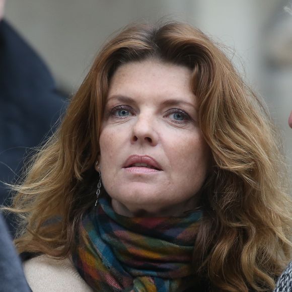 Gwendoline Hamon à la sortie des obsèques de André Rousselet en la Basilique Sainte-Clotilde de Paris le 2 juin 2016.