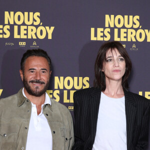 José Garcia et Charlotte Gainsbourg - Avant-première du film "Nous les Leroy" au cinéma UGC Normandie sur les Champs-Elysées à Paris. Le 3 avril 2024 © Denis Guignebourg / Bestimage